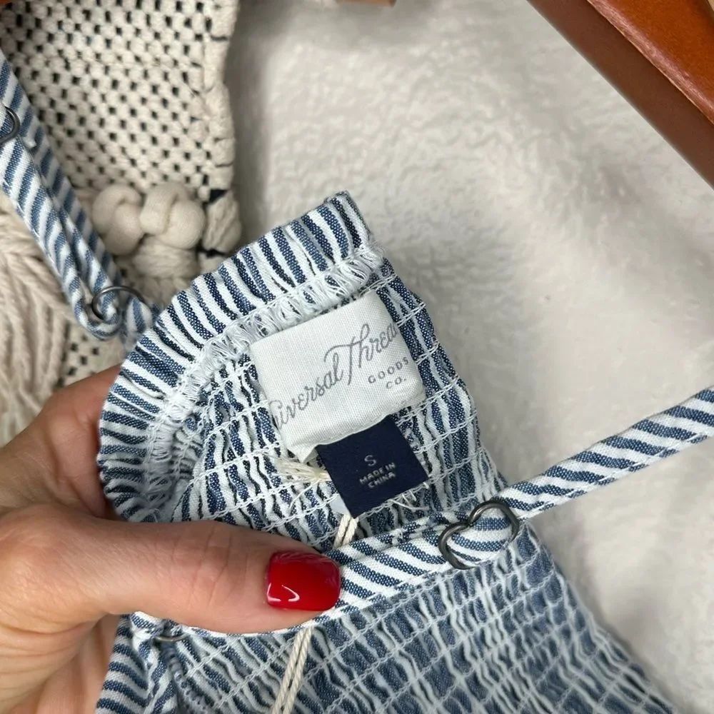 Universal Thread Blue Striped Top - Picture 4 of 5